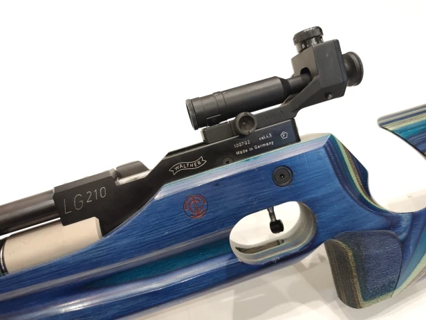 karabin-walther-lg-210-konwersja-pcp-detal-celownik