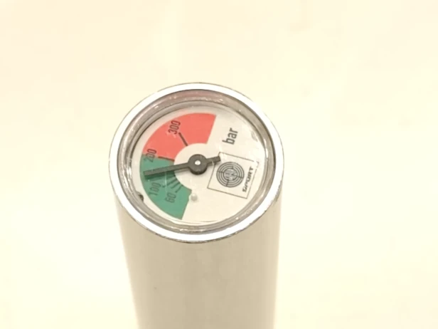kartusz-pistoletowy-steyr-compact-manometr